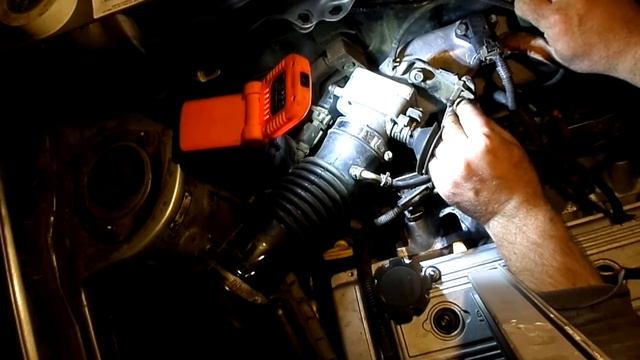 РЕМОНТ ДВС ПОДРОБНО!!! 176 Устанавливаем тросик газа двигателя Джили МК смотреть онлайн