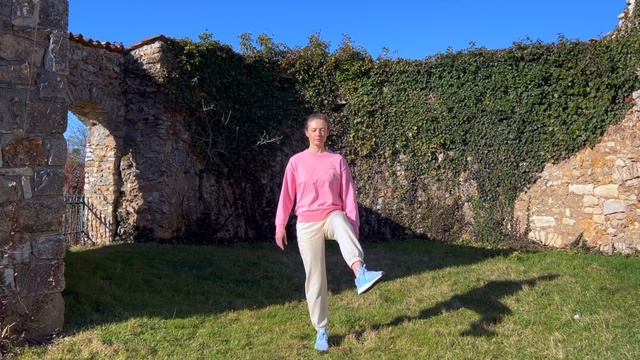 20 Minute Daily Qigong (Sun Salutation)