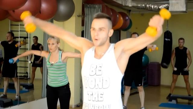 тренер Сергей Худяков занятия PUMP смотреть онлайн