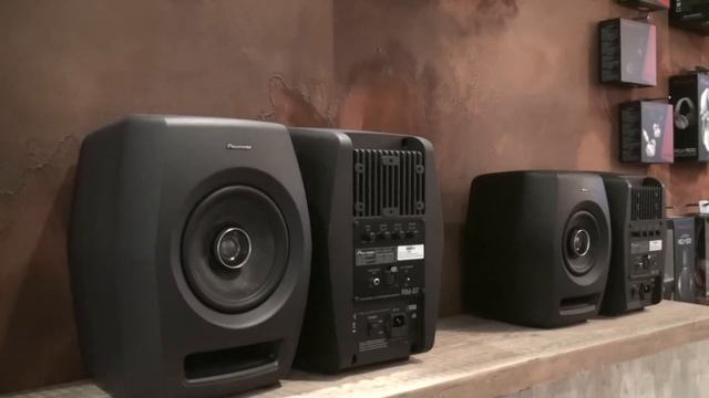 (MusikMesse 2015) Pioneer RM-05 & RM-07 Studio Monitors with Getinthemix.com смотреть онлайн