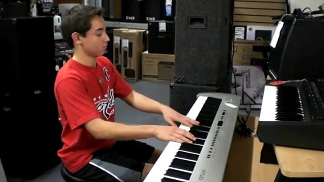 Technics P50 + Roland KC-150 - Musicians Outlet смотреть онлайн