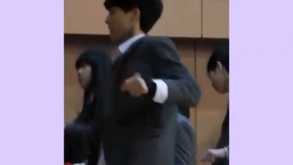 Seo changbin ( stray Kids ) predebut dance for his graduated in middle school