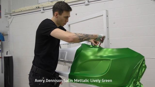 Автовинил. Обзор цвета - Avery Dennison Satin Mettalic Lively Green смотреть онлайн