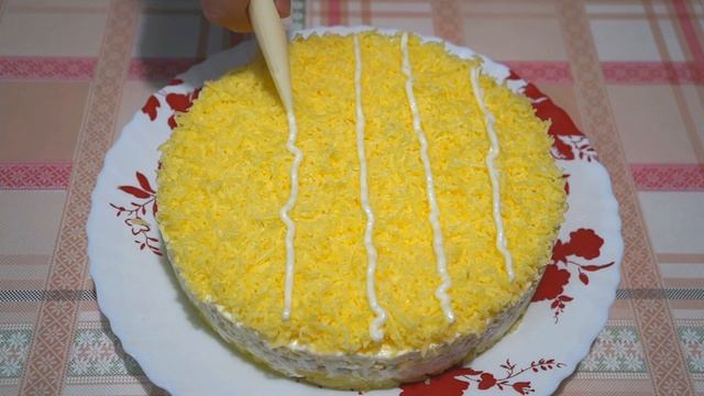 ОБАЛДЕННО вкусный салат «Нежность» на НОВОГОДНИЙ стол! Это невероятно простое блюдо понравится ВСЕМ смотреть онлайн
