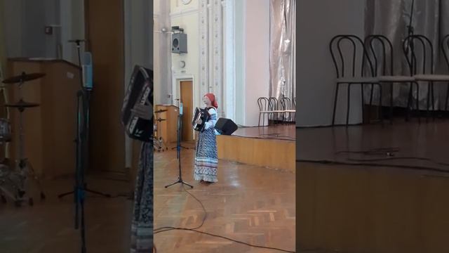 Варвара Мартынова "Расцвела черёмуха" смотреть онлайн