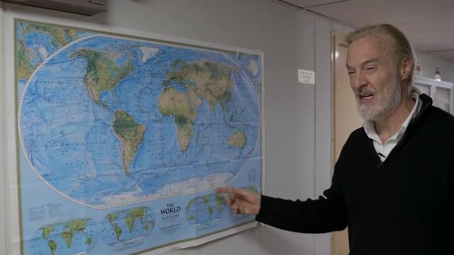 Ocean's Deepest Point Conquered - Guinness World Records смотреть онлайн