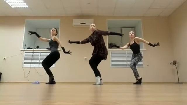 Уроки Бурлеск с Валерией Малиновска в школе танцев Bang-Bang смотреть онлайн