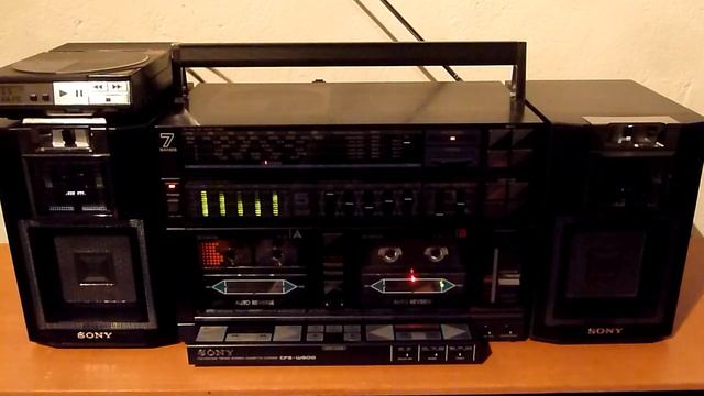 HiEnd SONY boombox plays Echoes / Pink Floyd (pt1) смотреть онлайн