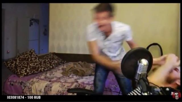 Рейд на стрим Элеза! Сломал комп! / Жесть на стриме :D смотреть онлайн