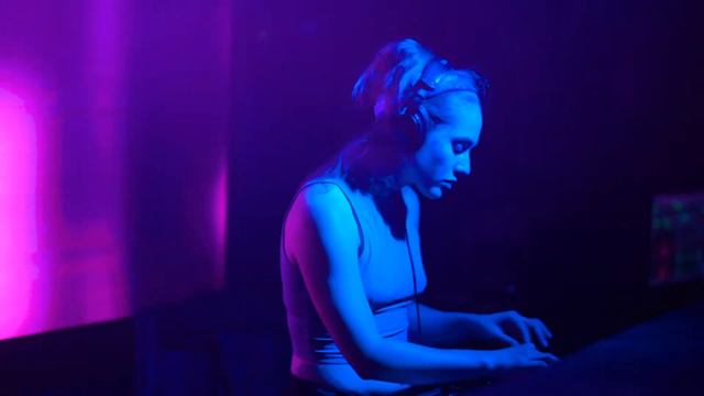 Madlon's Guest Mix - Kellen Holt Live on Twitch Episode 50 - Live at The Underground смотреть онлайн