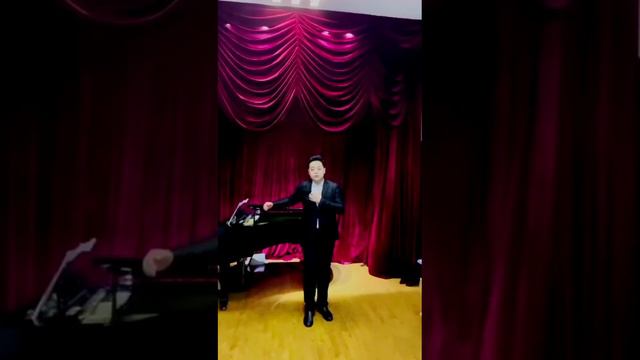 Сунь Сюнь. Ария “О, не буди меня” ("pourquoi me réveiller") из оперы «Вертер» композитора Массне смотреть онлайн