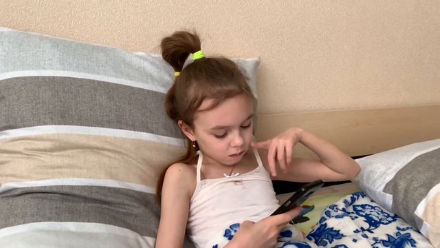 ВЛОГ ИСТОРИЯ как СОФИЯ ХОДИЛА к СТОМАТОЛОГУ? ПОДАРОЧКИ от одноклассников на 8 МАРТА! смотреть онлайн