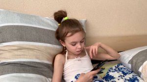 ВЛОГ ИСТОРИЯ как СОФИЯ ХОДИЛА к СТОМАТОЛОГУ? ПОДАРОЧКИ от одноклассников на 8 МАРТА!