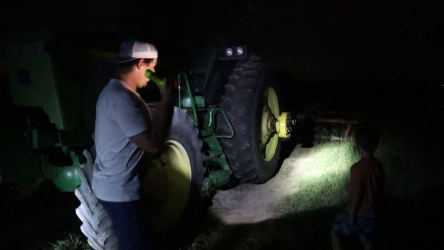 Finding a lost tractor on the farm at night | Tractors for kids adventure смотреть онлайн