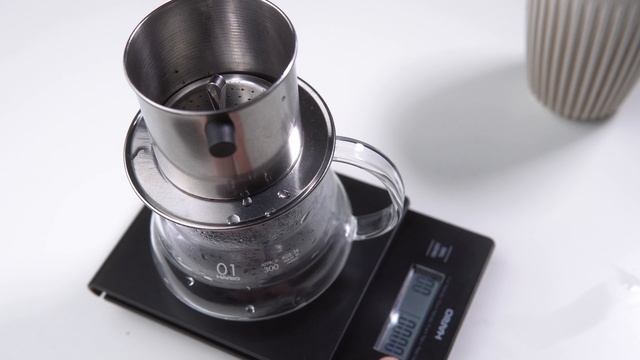 Готовим кофе во Вьетнамской кофеварке PHIN смотреть онлайн