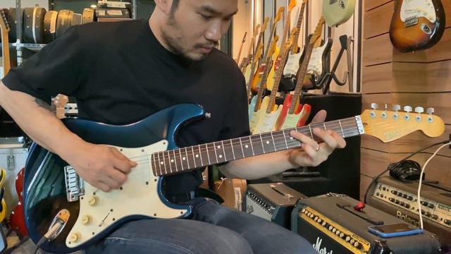 Fender Strat Plus 1989 Midnight Blue смотреть онлайн
