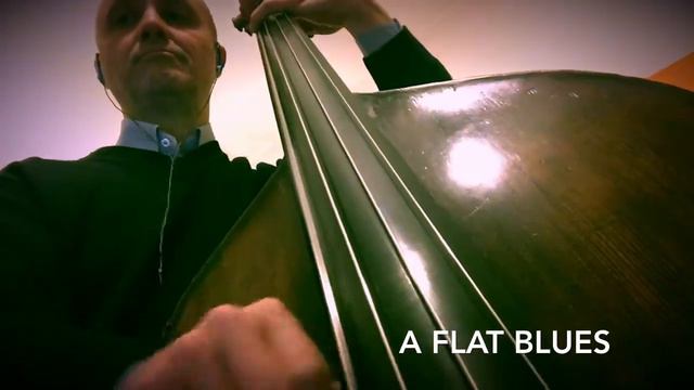 A FLAT BLUES BASS LINE PLAY ALONG BACKING TRACK смотреть онлайн