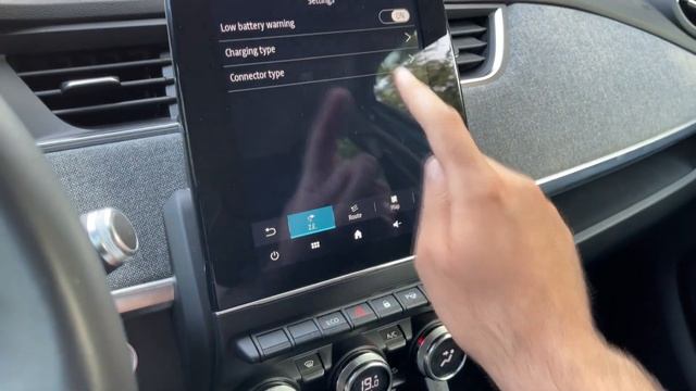 New RENAULT ZOE 2021 - FULL in-depth REVIEW (exterior, interior & infotainment) R135 смотреть онлайн