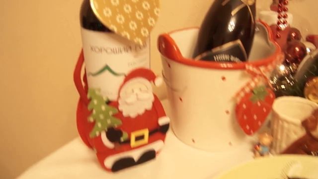 Поздравляю с НАСТУПАЮЩИМ! и мой НОВОГОДНИЙ СТОЛ!