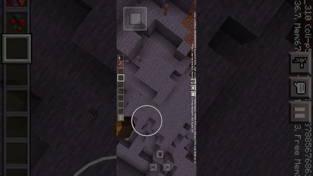 Играю в Майнкрафт на новой версии Майнкрафта 1.19 там вышло новое управление