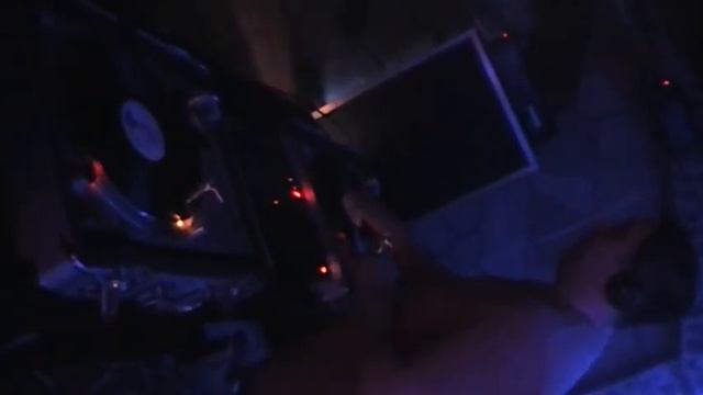 DJ Liam Pepper Class X Melody Bar 23rd october 2009 смотреть онлайн