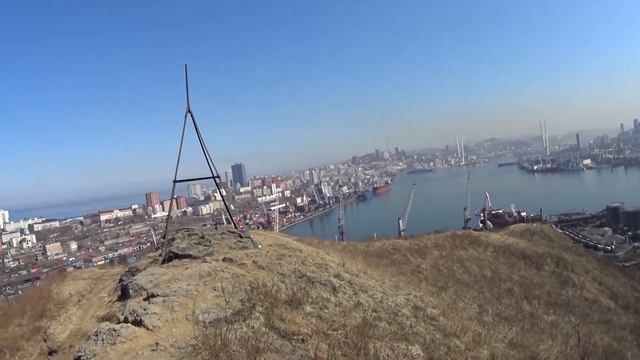 Владивосток! Крестовая сопка (Пик Ильича). 1 апреля 2021 года. СУПЕР панорама в солнечную погоду !! смотреть онлайн
