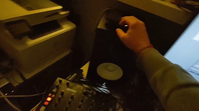 BdB one - Modular Jam nach Kellerbrand (Qu-Bit Bloom, TB-03, TR-8S, Piston Honda, Multiclock, Maths смотреть онлайн