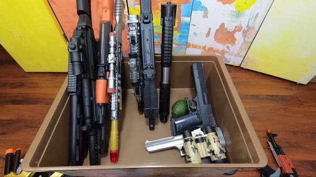 Box of Realistic Toy Guns! Equipments and BB Guns with Toy Rifles | Box of Toy Guns смотреть онлайн