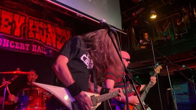 Водка и Калашников. Z-TRAKTORZ смотреть онлайн