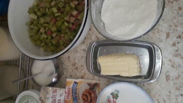 Песочный пирог с ревнем от Байкиных. смотреть онлайн