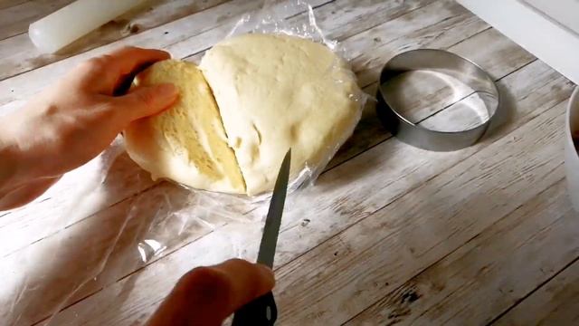Пирожки без дрожжей на сметане. Быстрый рецепт. смотреть онлайн