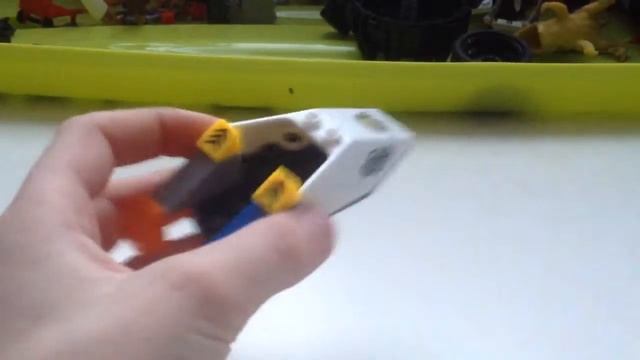 как сделать полицейскую и военную лодки из Лего. смотреть онлайн