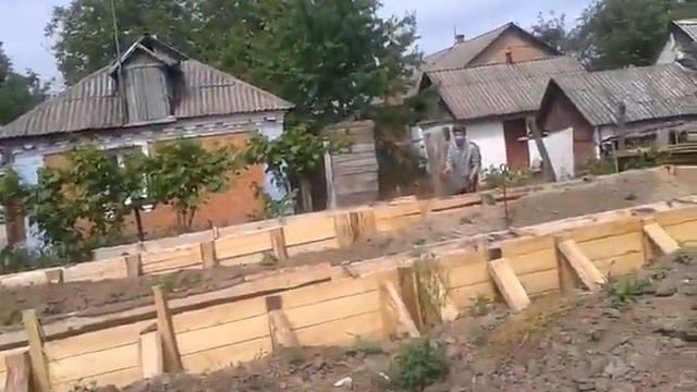 Заливка фундамента вручную. смотреть онлайн
