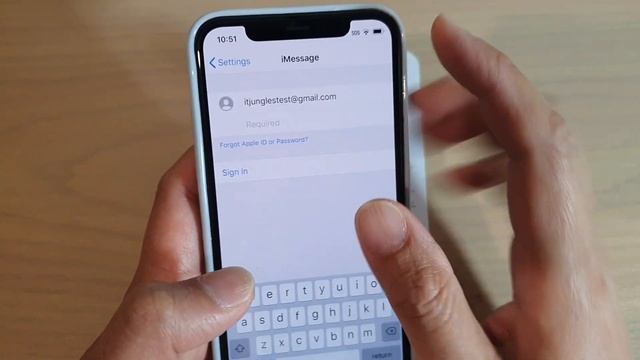 iPhone 11 Pro: How to Turn iMessages On / Off смотреть онлайн