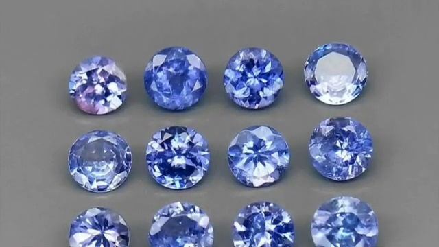Танзанит - камень меняющий цвет.
