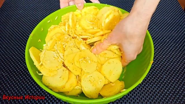 ЗАПЕЧЁННЫЙ КАРТОФЕЛЬ в духовке | КАРТОФЕЛЬНАЯ ЗАПЕКАНКА смотреть онлайн