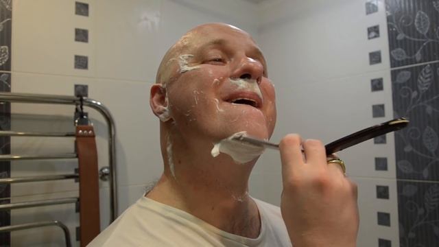 Бритье.Мыло ТДС Сандал и опасная бритва фреймбек "Le Favori" смотреть онлайн
