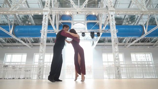 Libertango (Solo tango Orquestra) - Los Shusha tango dance смотреть онлайн