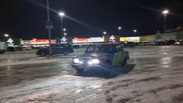 Riders On The Storm (KIBA Remix) и ВАЗ 2107 смотреть онлайн