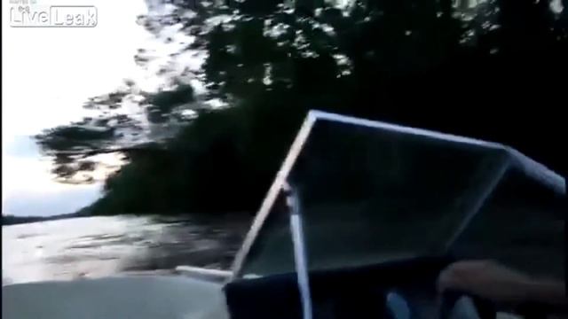 5 Шокирующих случаев НА рыбалке/ СНЯТЫХ НА КАМЕРУ. смотреть онлайн