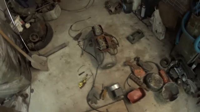 Зачищаем двутавры , и начинаем ремонтировать тельфер ТЭ 050 ! ЧАСТЬ 1 смотреть онлайн