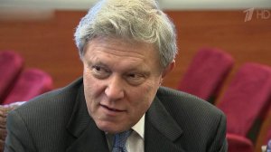Один из основателей партии «Яблоко» Григорий Явлинский подал документы в Центризбирком