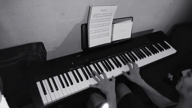 Noite feliz - piano смотреть онлайн
