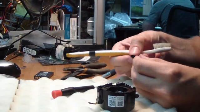 Ускоренная съёмка. Ремонт объектива фотокамеры. смотреть онлайн