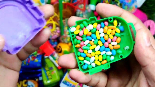 Some interesting and tasty candies with fant flyer and ASMR смотреть онлайн