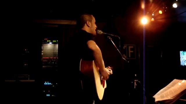 Wonderwall and Umbrella смотреть онлайн