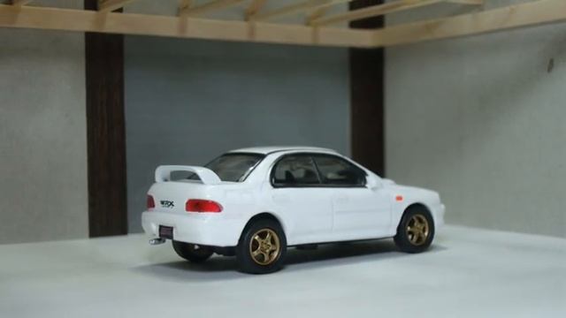CM's 1:64 SUBARU IMPREZA WRX STi Ver.II GC8 Feather White смотреть онлайн