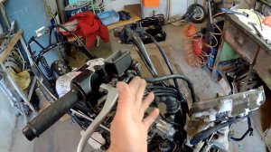 Как без труда прокачать тормоза мотоцикла или мопеда