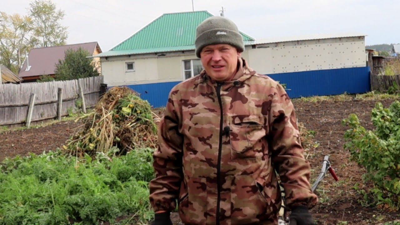 Готовь сани летом, а Огород с осени. Перегной раскидал по полю и вспахал. Жизнь в деревне. смотреть онлайн