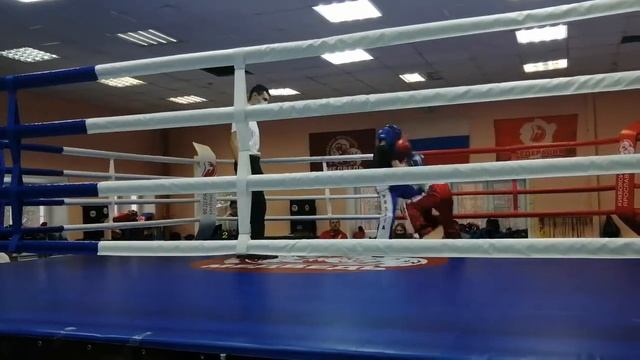 бой в Ярославле по кикбосингу смотреть онлайн